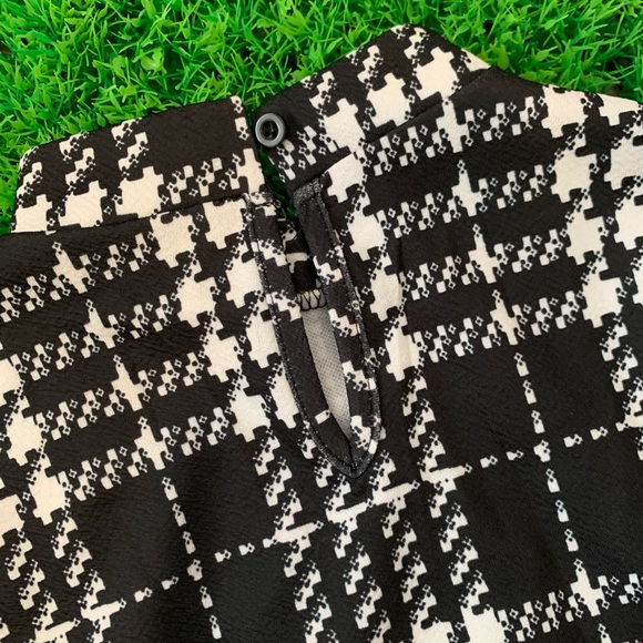 Girls Plaid Dress - Picture 2 of 3